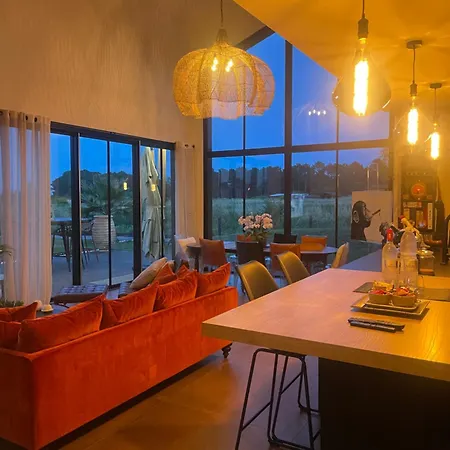 7 ヴィラ マルティヤック